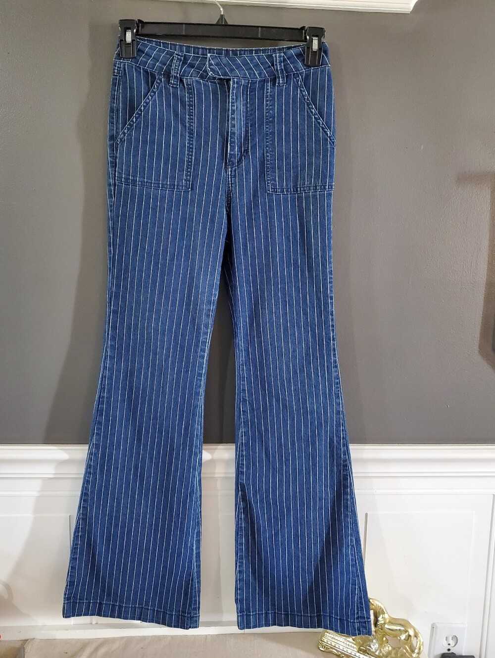 FOREVER 21 Pinstripe Flare Jeans M